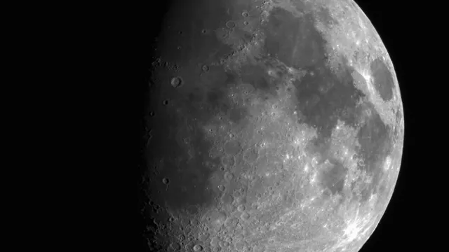 La Luna fotografiada por los socios de la asociación